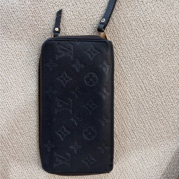 Authentic Louis Vuitton secret empreinte long wallet zippy - Picture 7 of 15